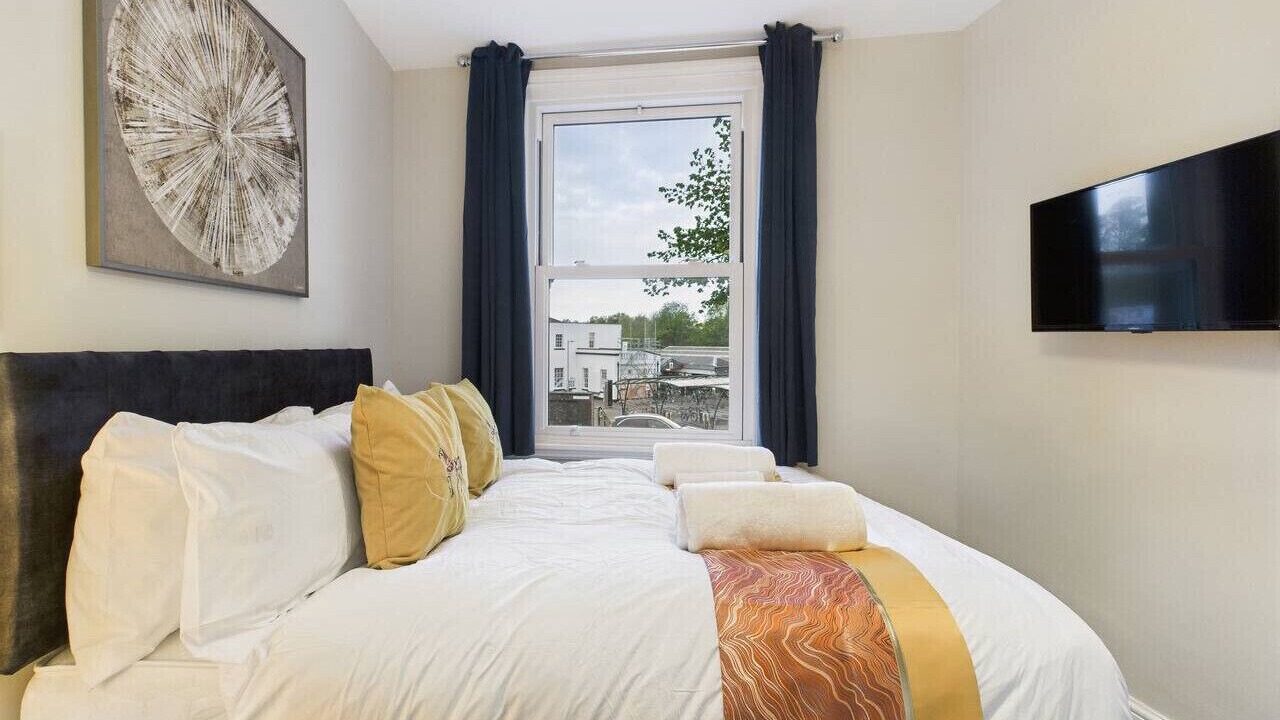 Photo of Bedroom in Cheltenham