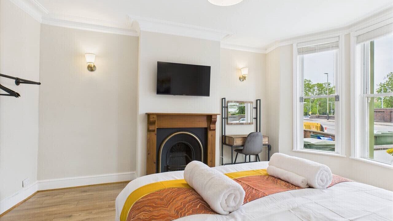 Photo of Bedroom in Cheltenham