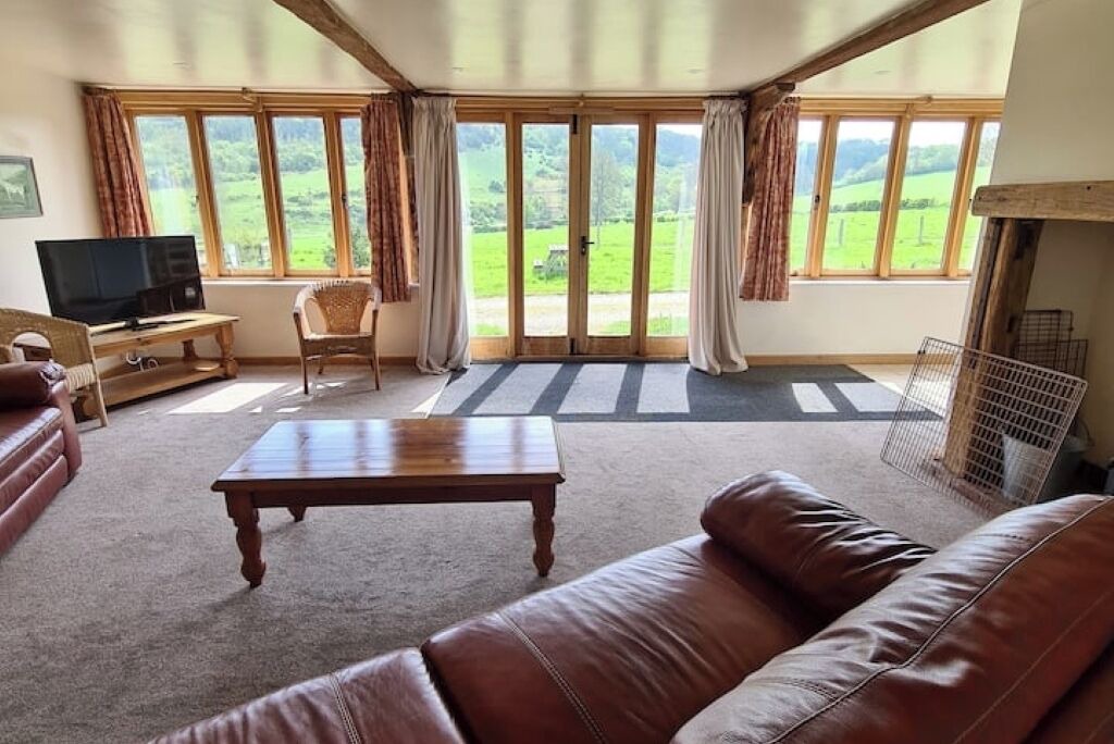 Photo of Livingroom in Offham