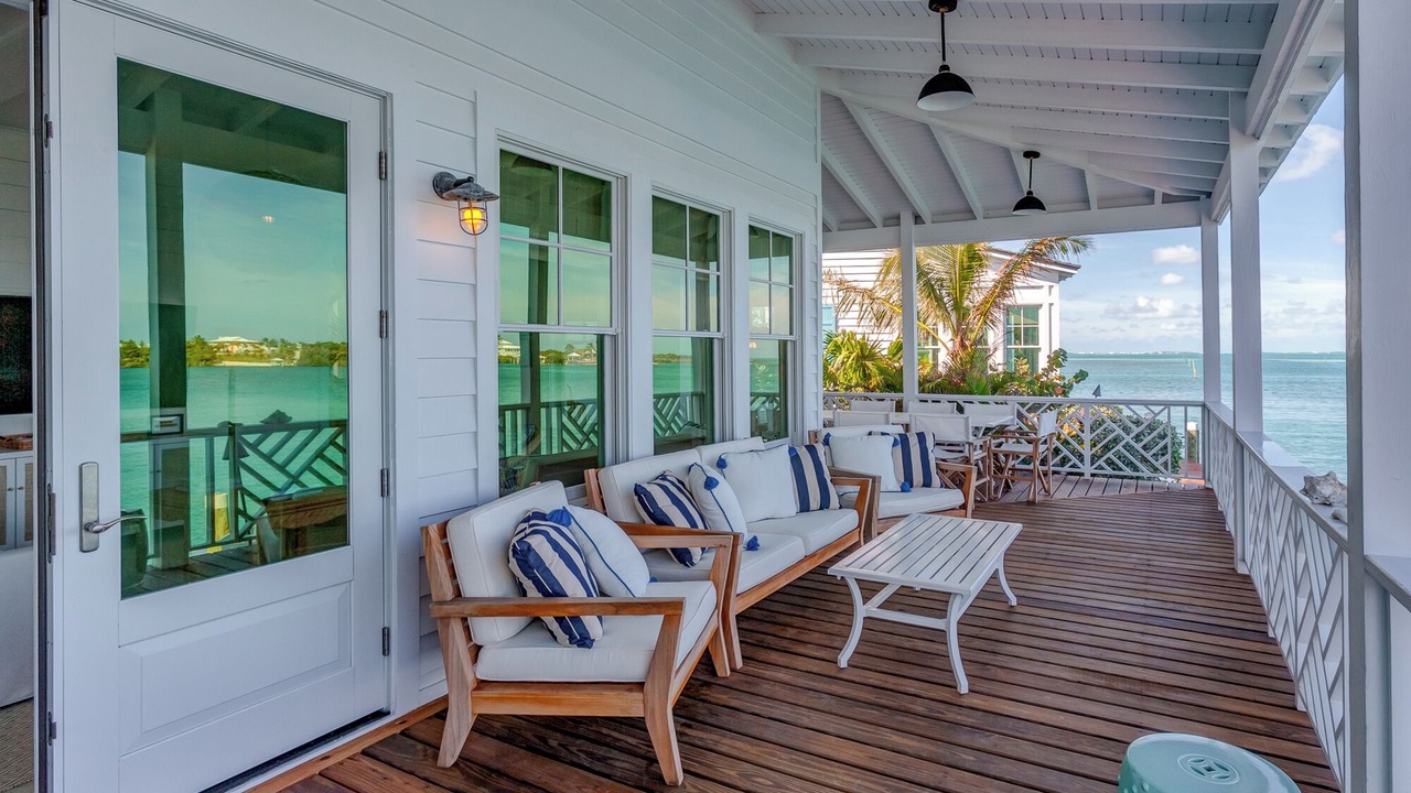 Photo of Patio Balcony in Hope Town