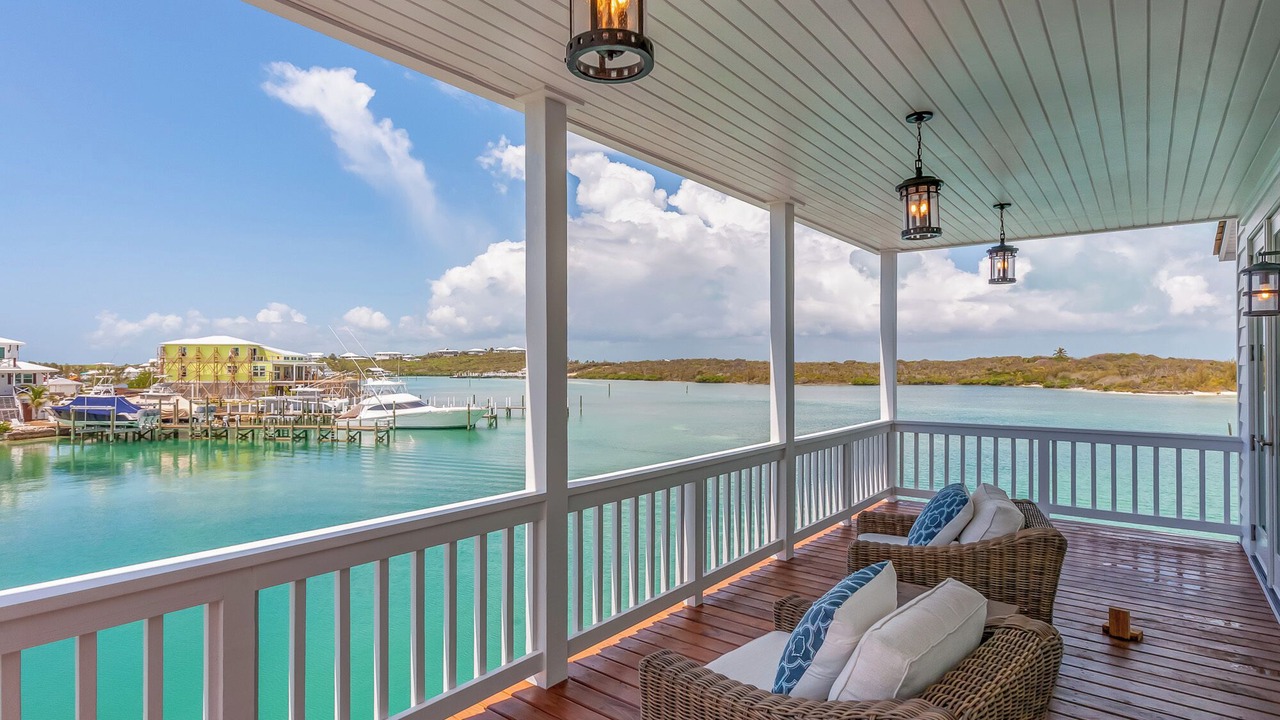 Photo of Patio Balcony in Hope Town