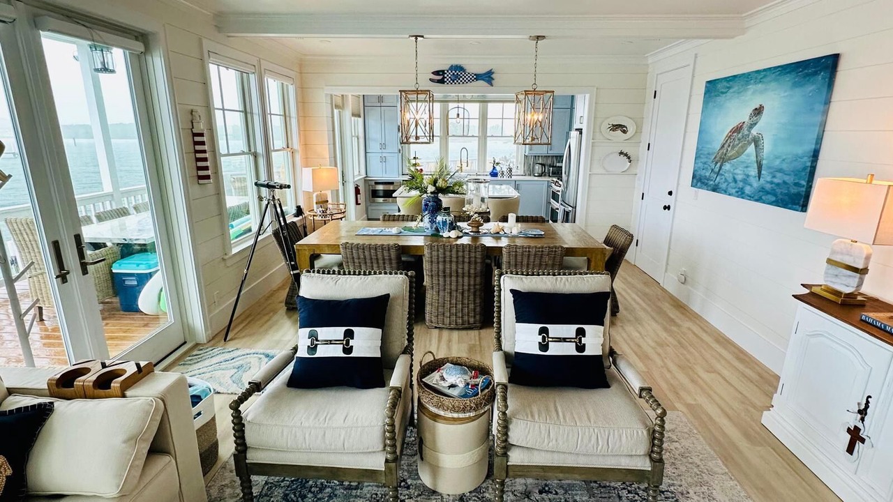 Photo of Livingroom in Hope Town