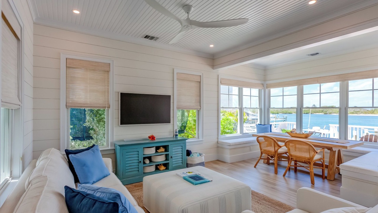 Photo of Livingroom in Hope Town