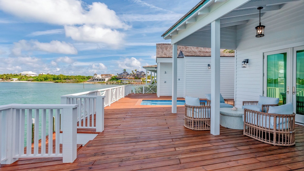 Photo of Patio Balcony in Hope Town
