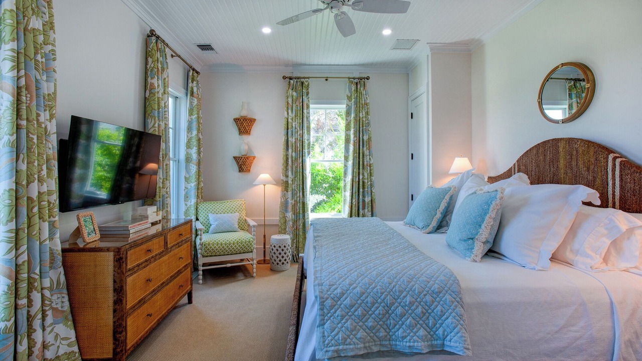 Photo of Bedroom in Hope Town