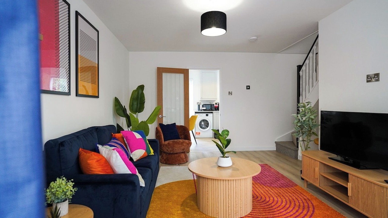 Photo of Livingroom in Lower Shelton