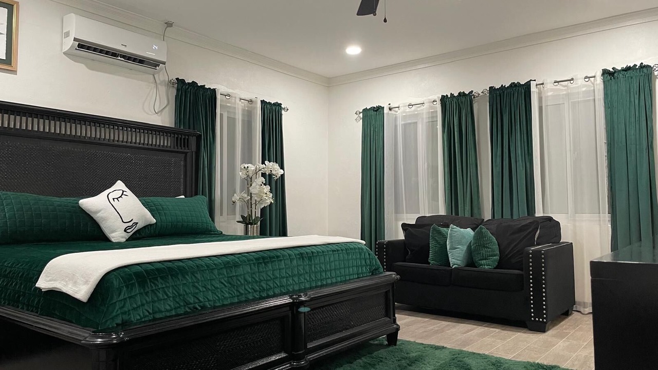 Photo of Bedroom in Marsh Harbour