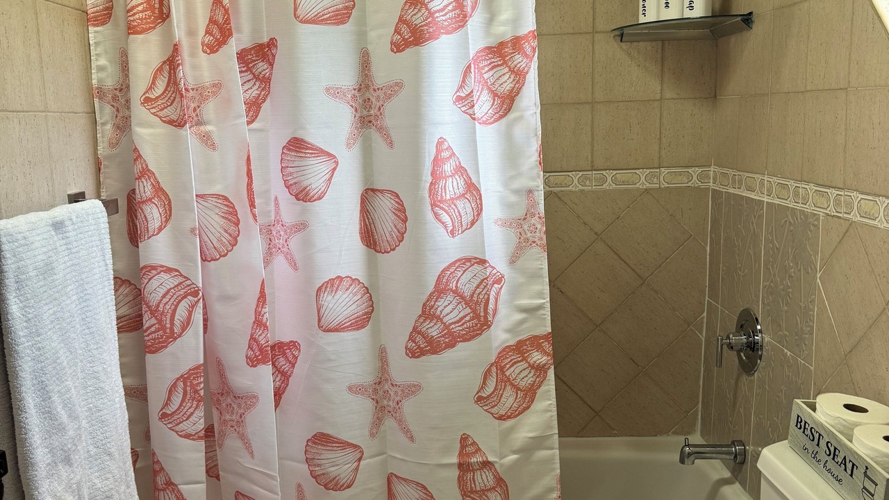 Photo of Bathroom in Paradise Island