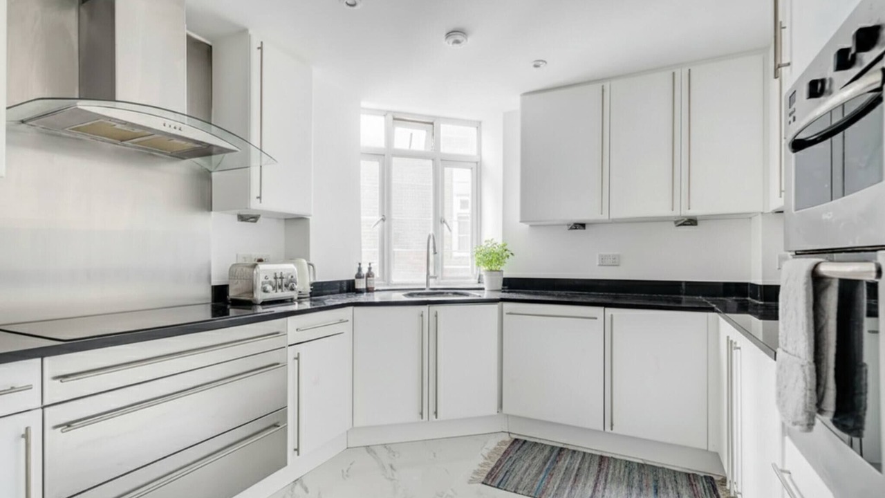Photo of Kitchen in Swiss Cottage