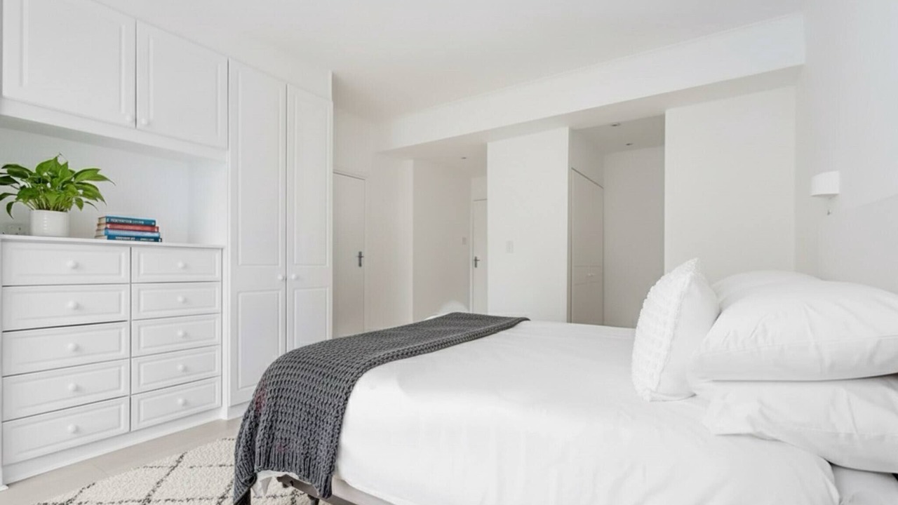 Photo of Bedroom in Swiss Cottage