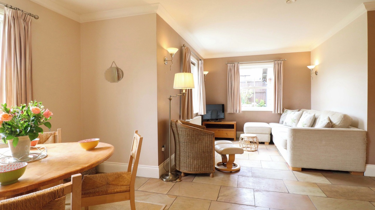 Photo of Livingroom in Alton