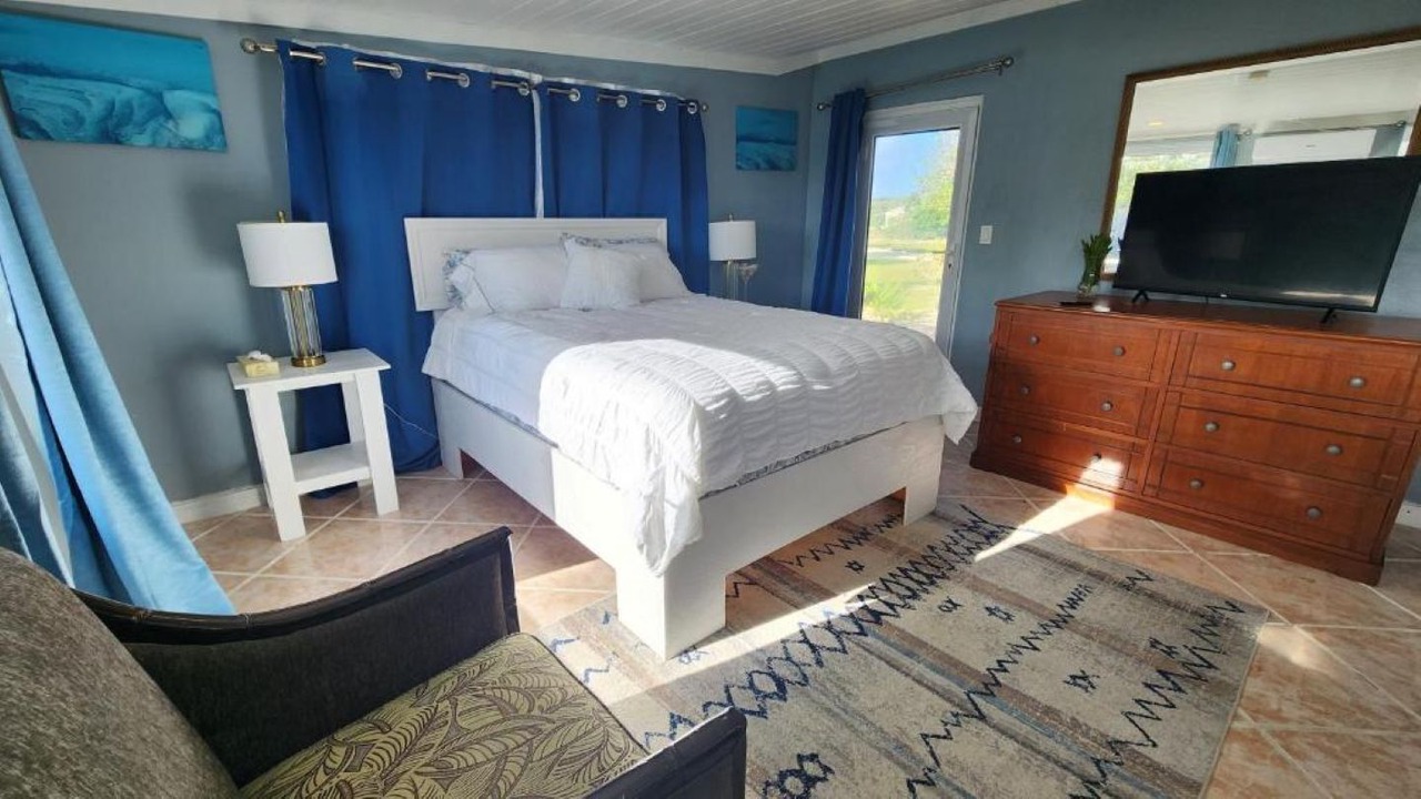 Photo of Bedroom in Rolle Town