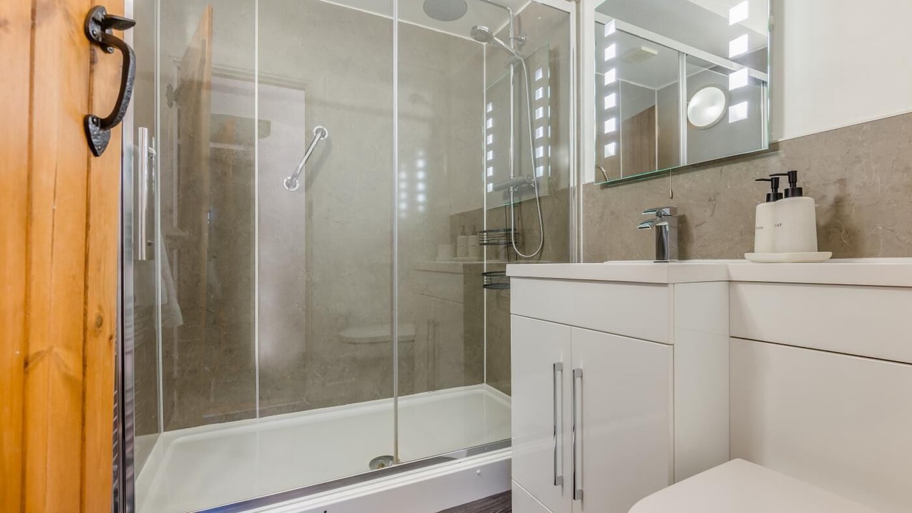 Photo of Bathroom in Wainhouse Corner