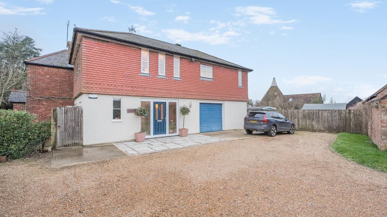 Photo of Outdoor in Ewhurst Green