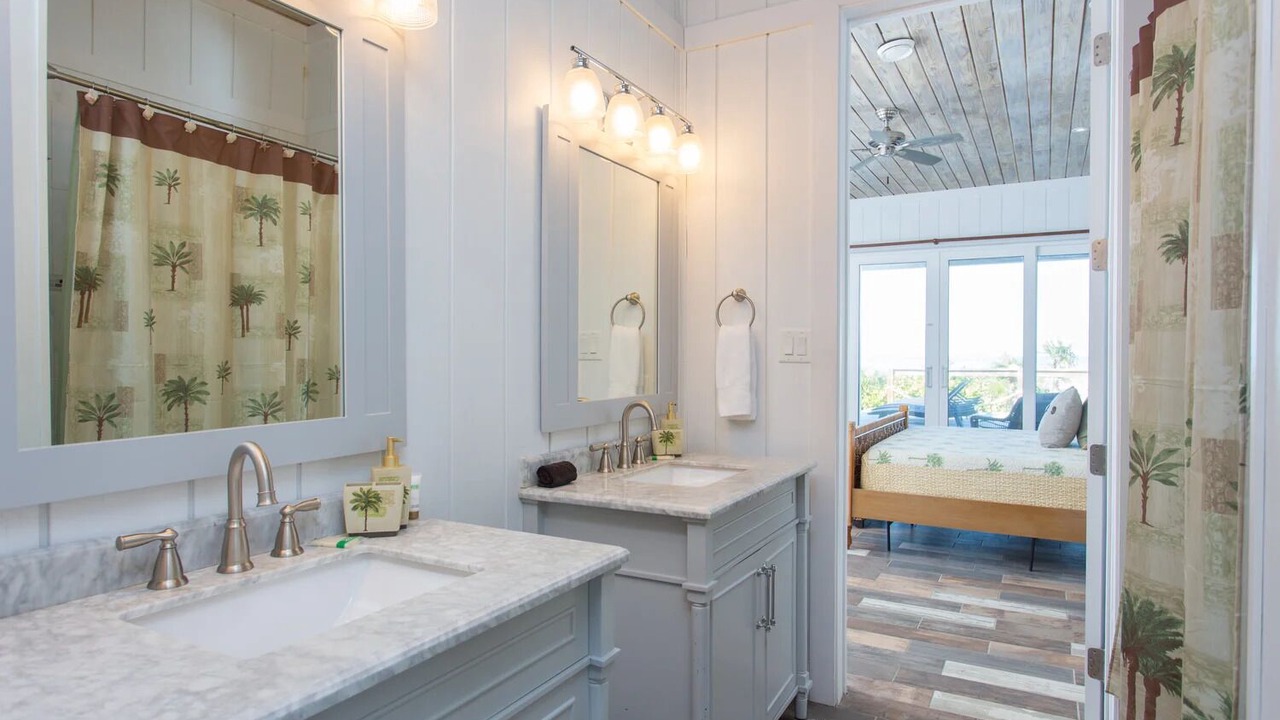 Photo of Bathroom in Forbes Hill