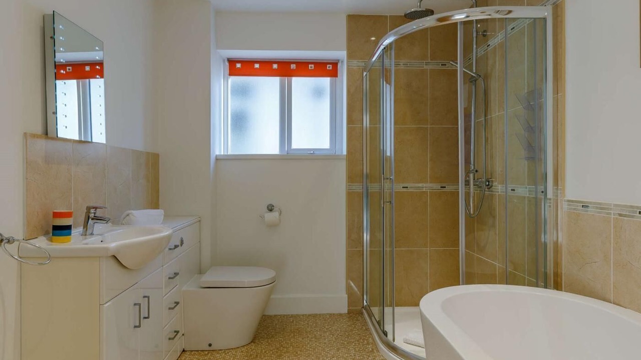 Photo of Bathroom in Newquay City Centre