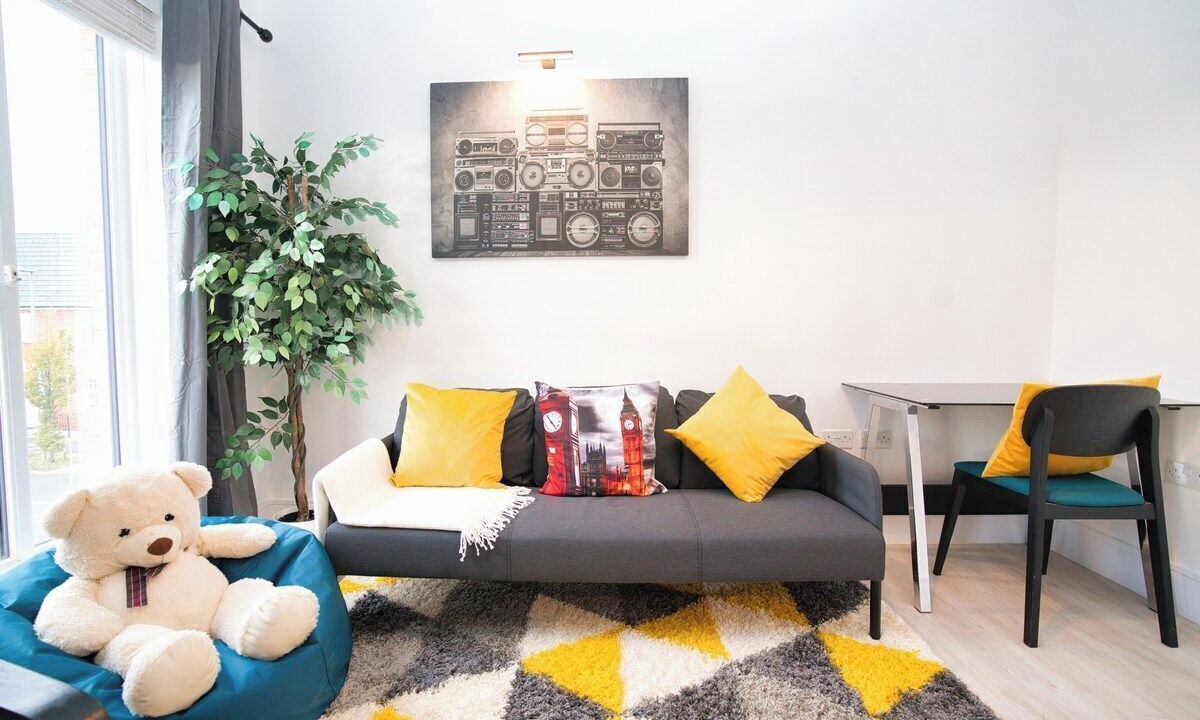 Photo of Livingroom in Newport Pagnell
