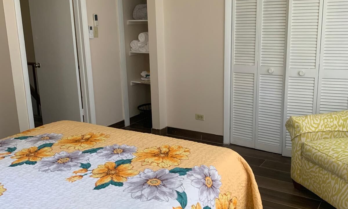 Photo of Bedroom in Nassau
