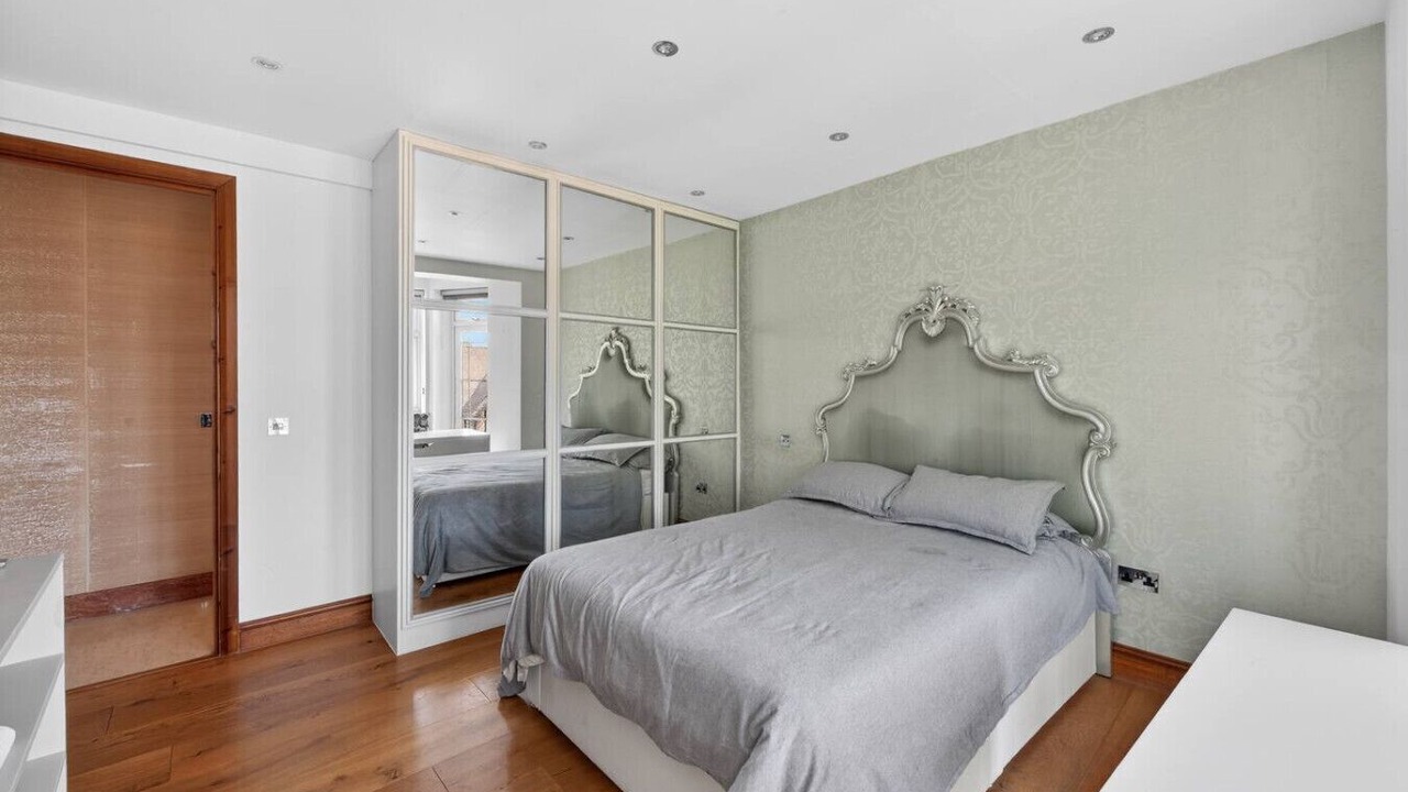 Photo of Bedroom in Frognal and Fitzjohns