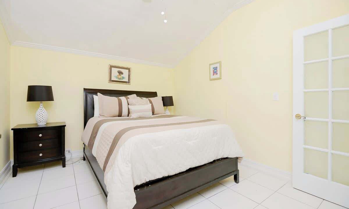 Photo of Bedroom in Paradise Island