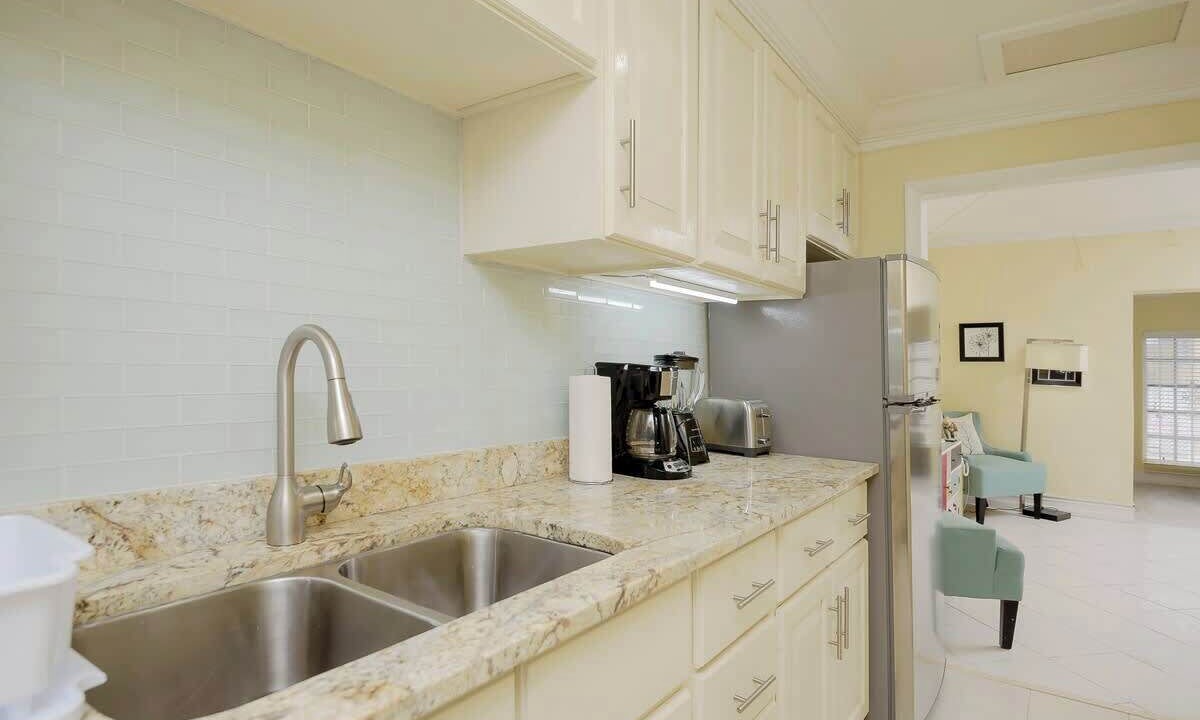 Photo of Kitchen in Paradise Island