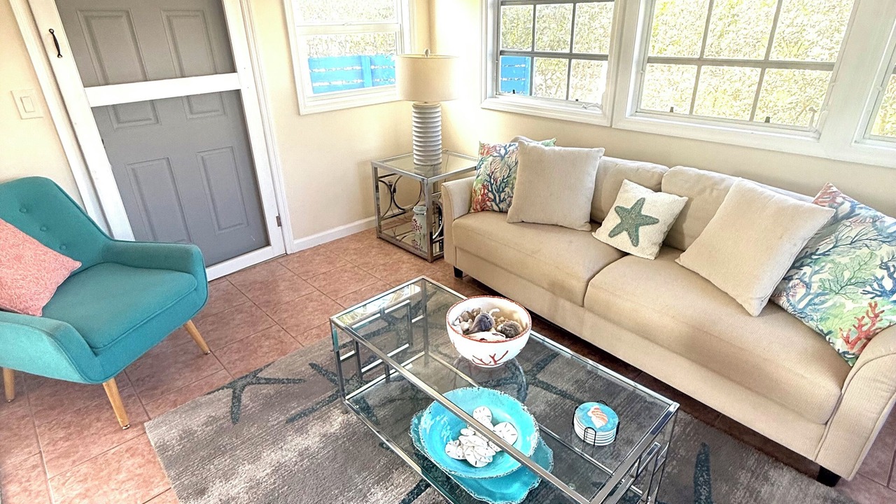 Photo of Livingroom in Treasure Cay