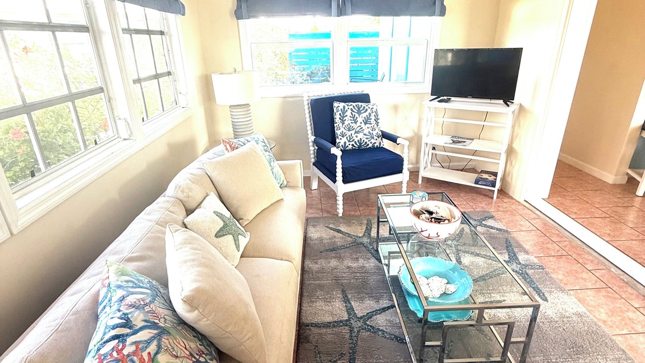 Photo of Livingroom in Treasure Cay