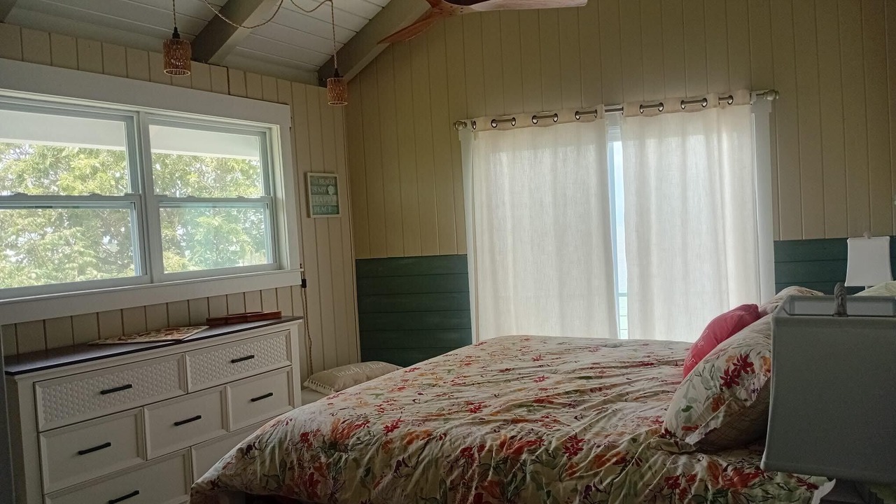 Photo of Bedroom in Lubbers Quarters Cay
