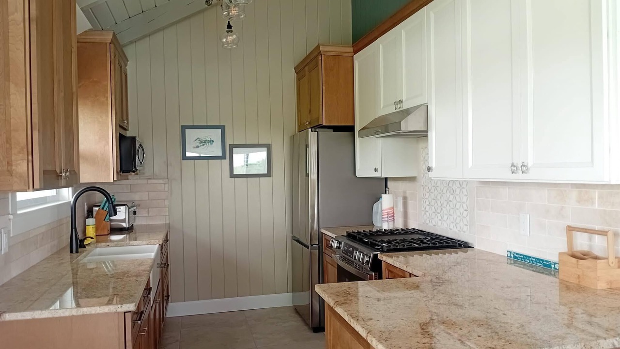 Photo of Kitchen in Lubbers Quarters Cay