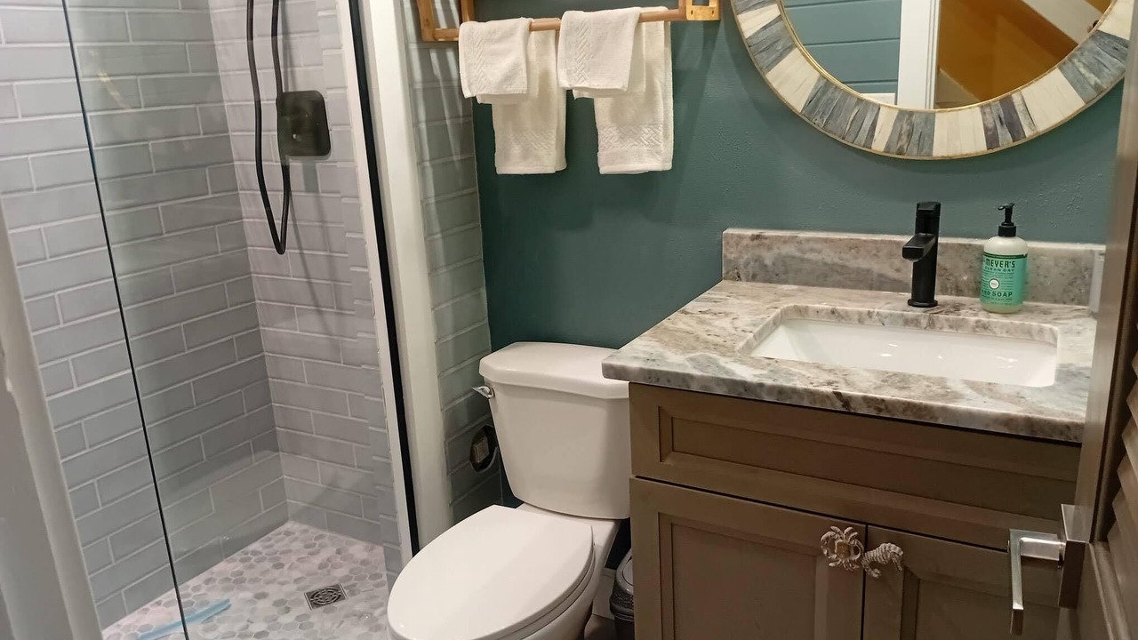 Photo of Bathroom in Lubbers Quarters Cay