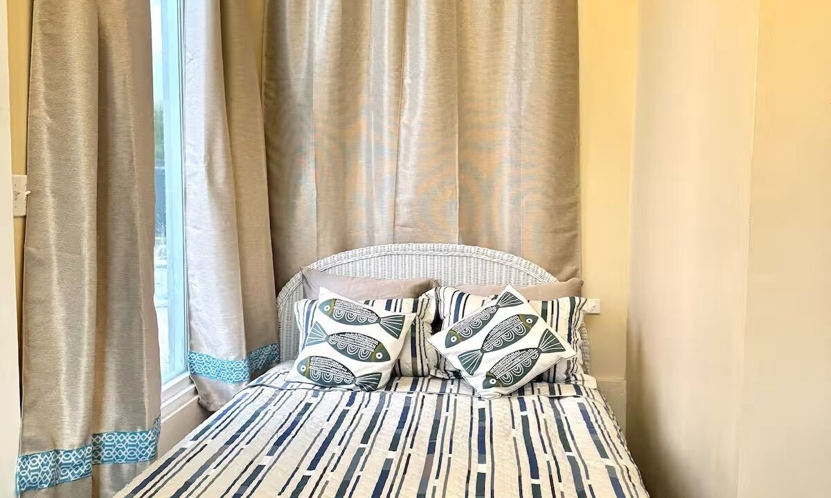 Photo of Bedroom in Nassau