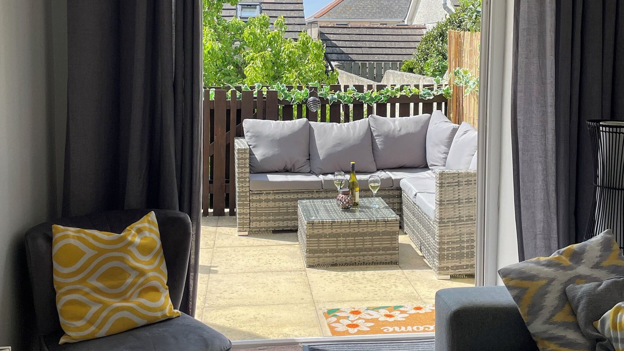 Photo of Livingroom in Newquay City Centre