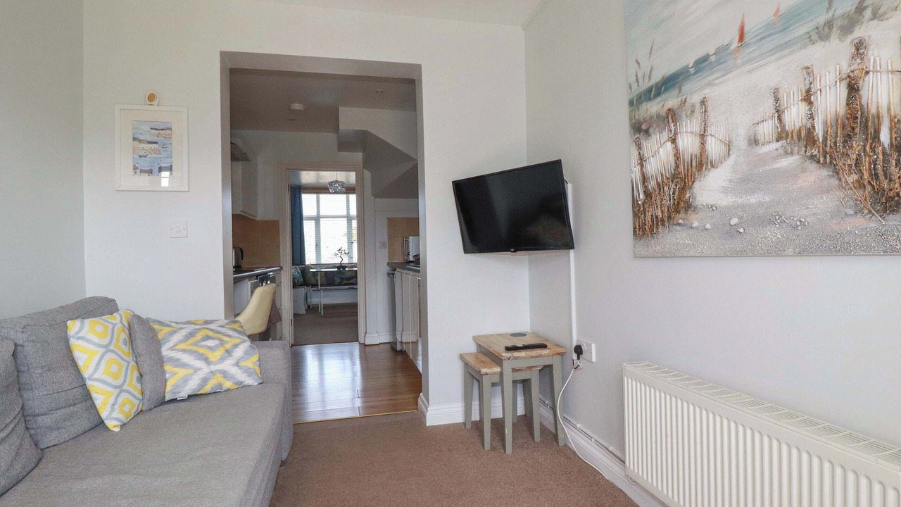 Photo of Livingroom in Newquay City Centre