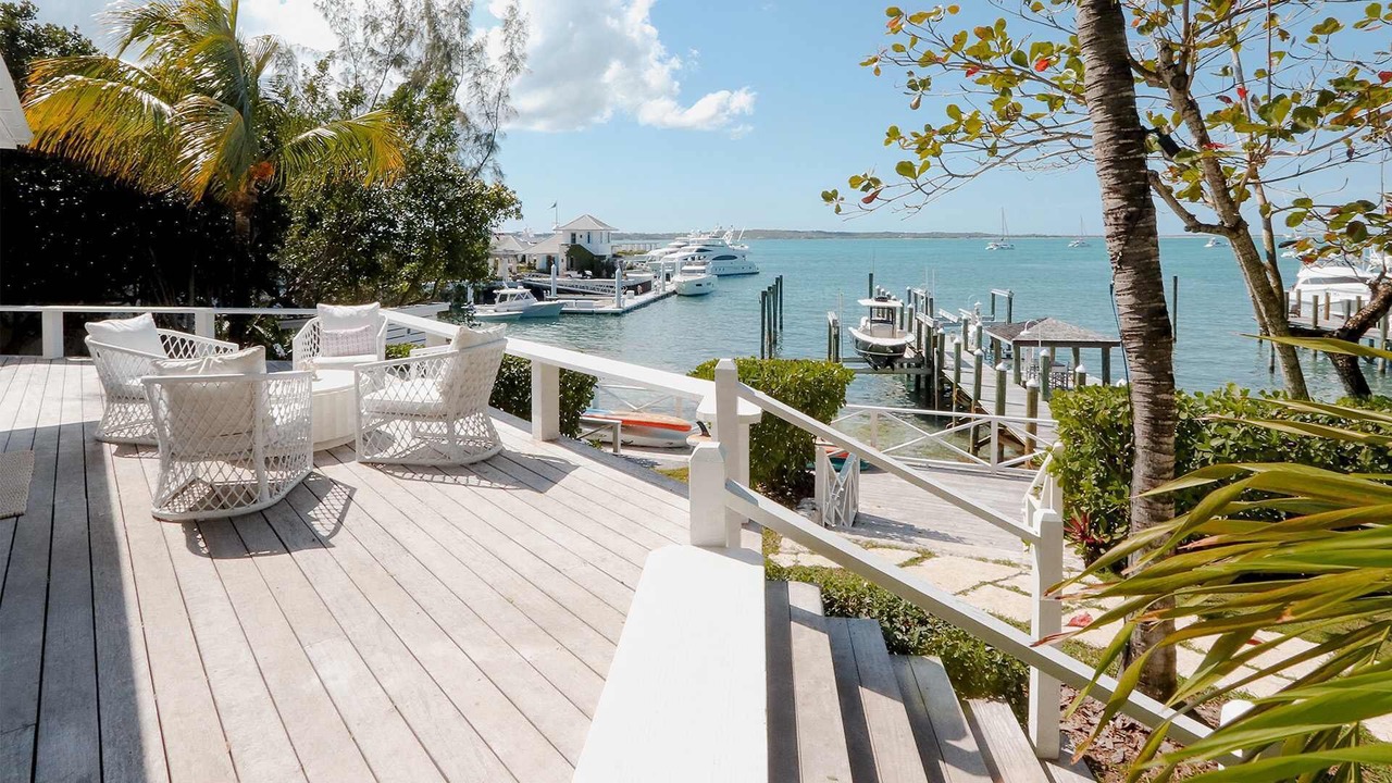 Photo of Patio Balcony in Dunmore Town