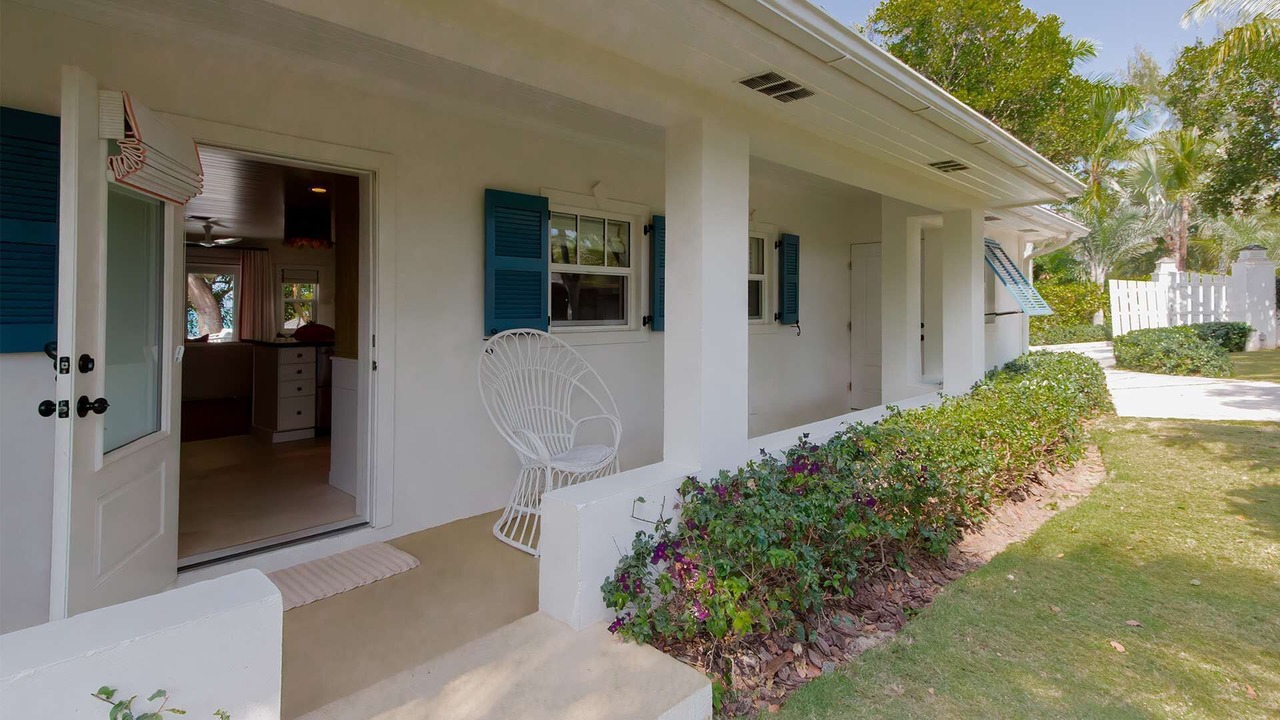 Photo of Patio Balcony in Dunmore Town