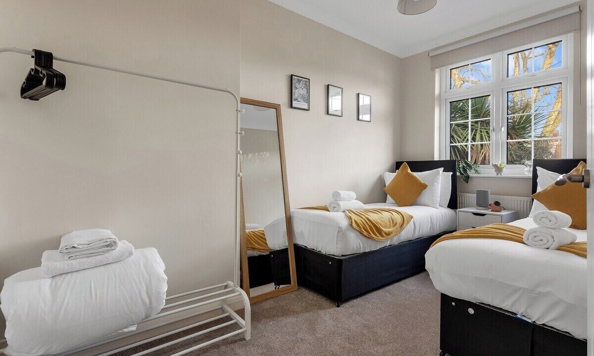 Photo of Bedroom in Island Gardens
