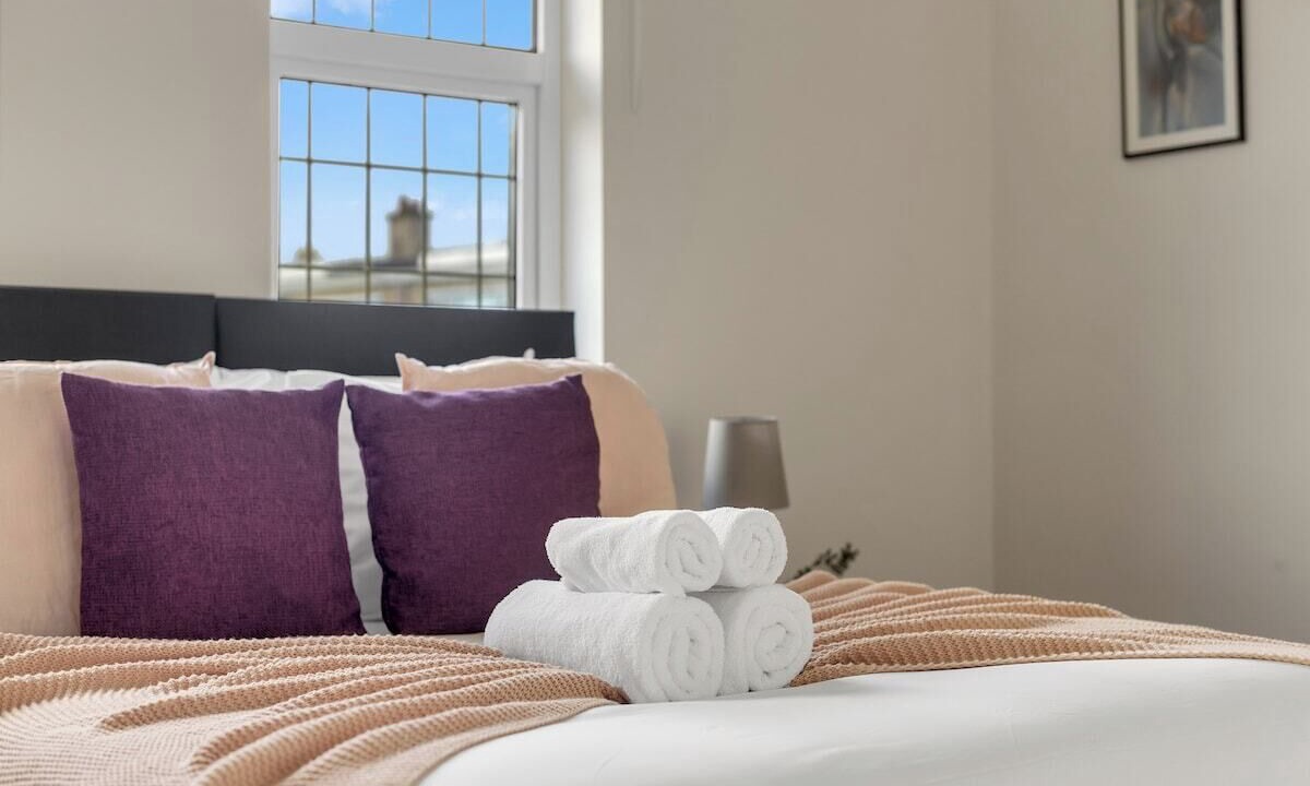 Photo of Bedroom in Island Gardens
