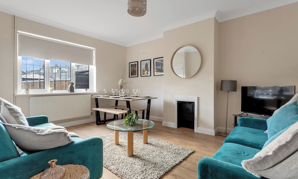 Photo of Livingroom in Island Gardens