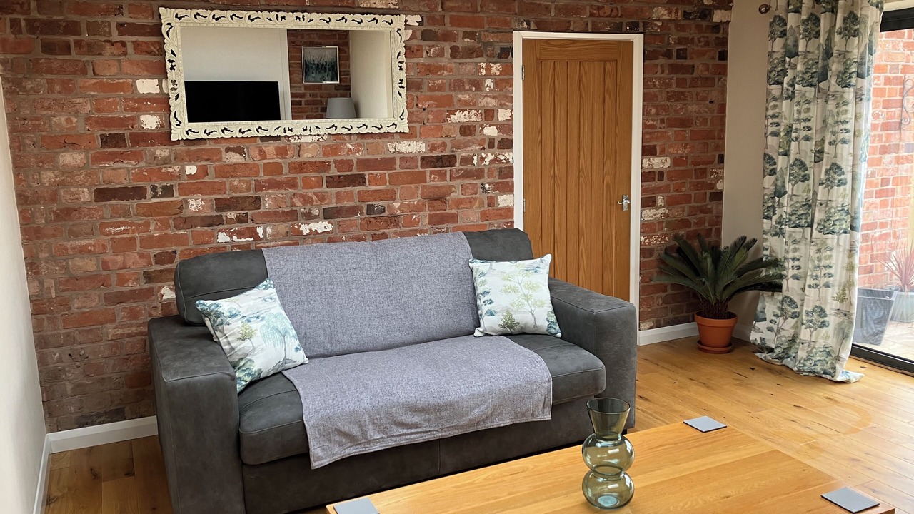 Photo of Livingroom in Alton