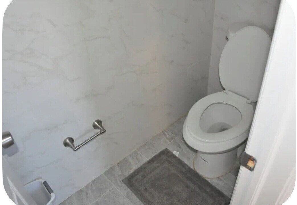 Photo of Bathroom in Greening Glade