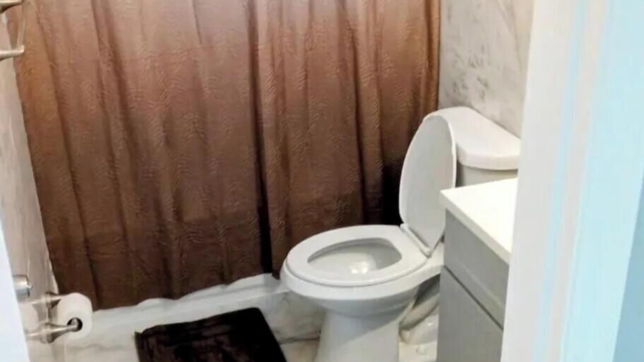 Photo of Bathroom in Greening Glade