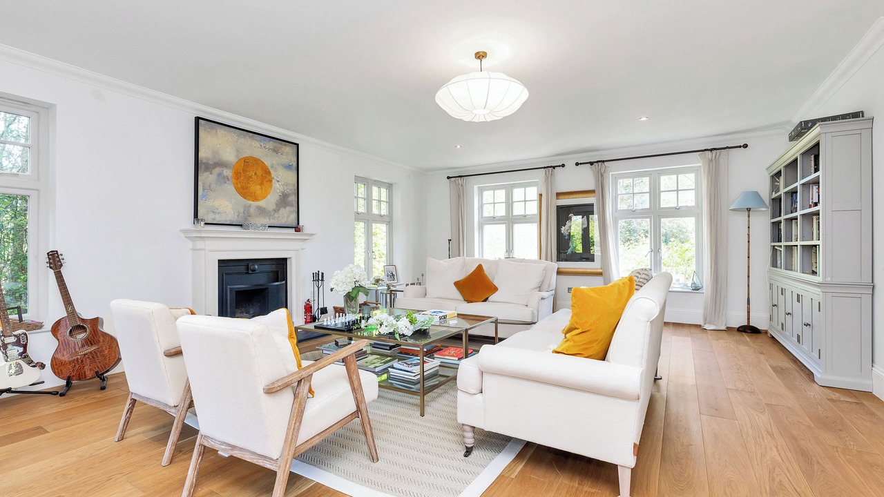 Photo of Livingroom in Great Shelford