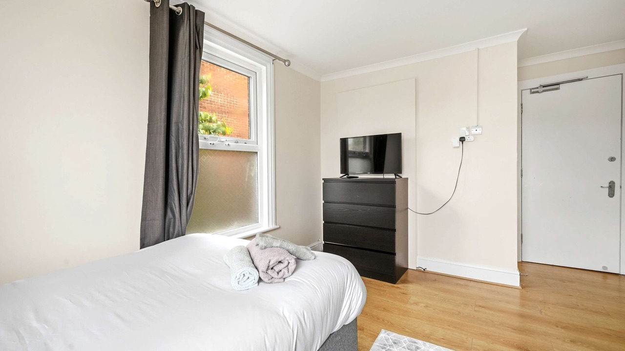 Photo of Bedroom in Aylesbury