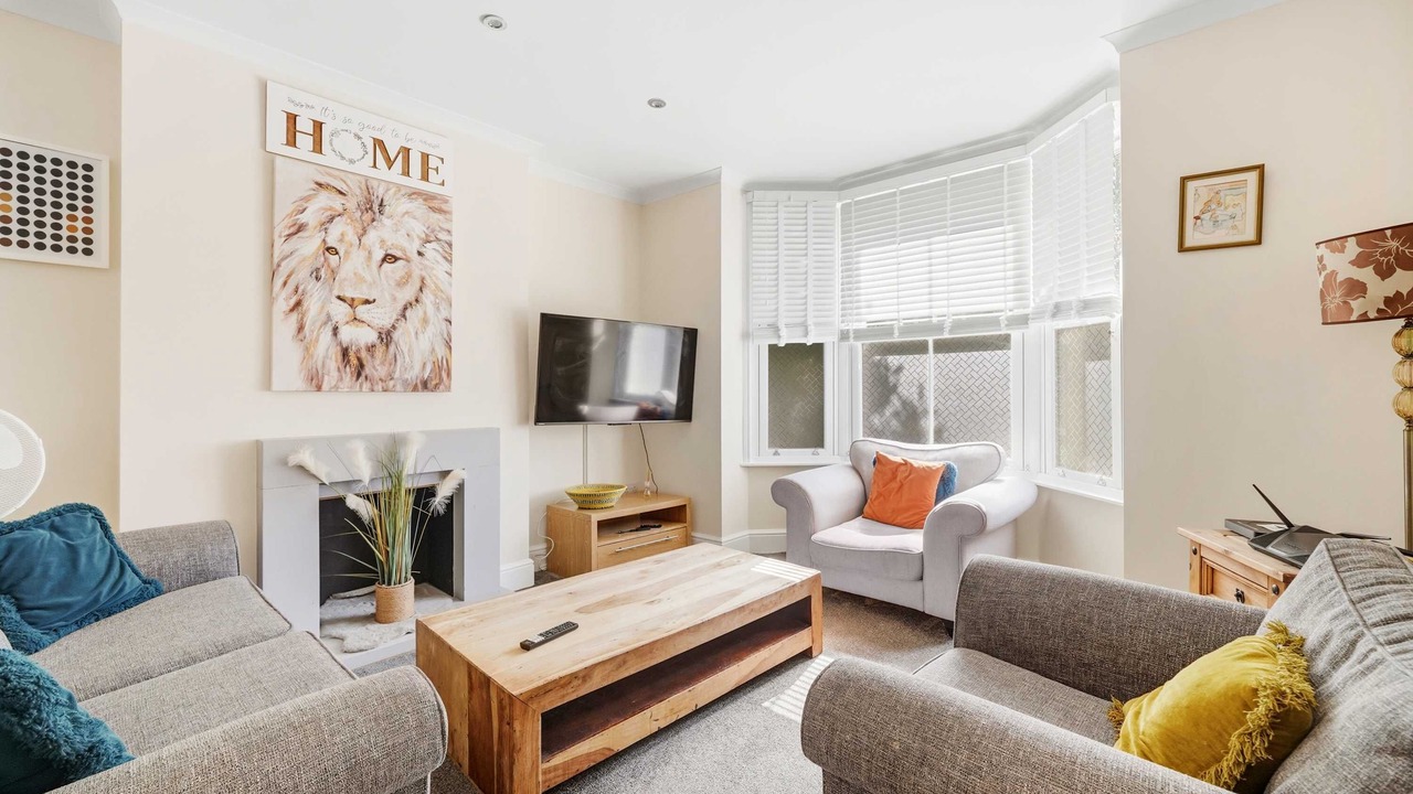 Photo of Livingroom in Aylesbury
