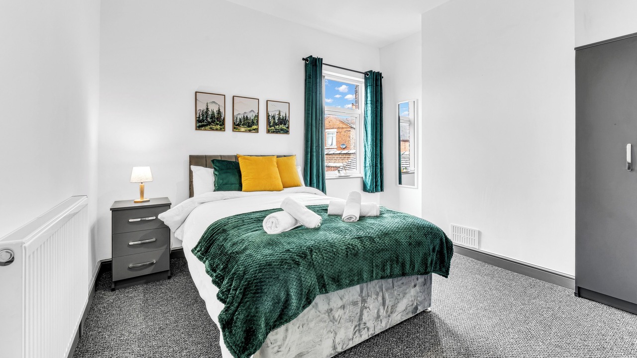 Photo of Bedroom in Stoke-on-Trent