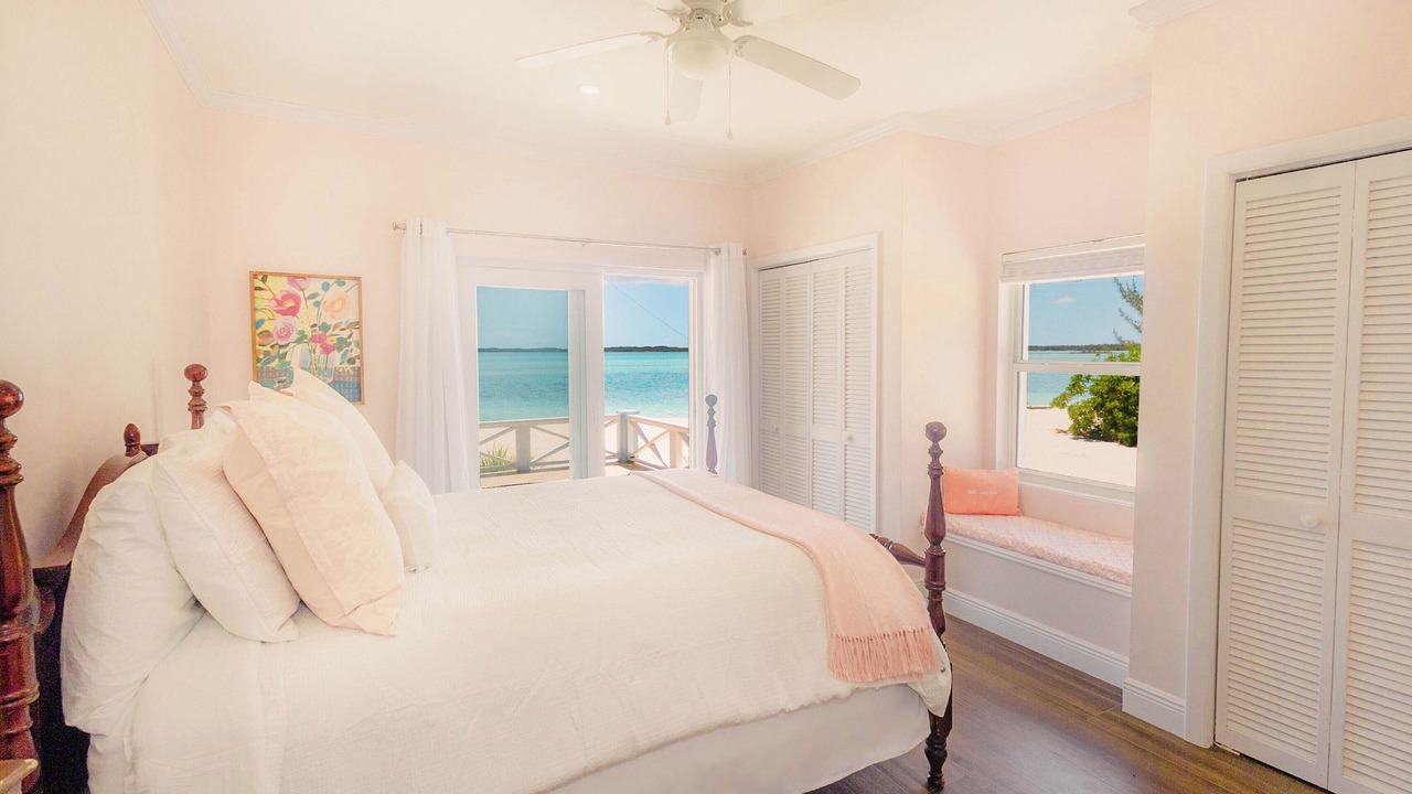 Photo of Bedroom in Treasure Cay