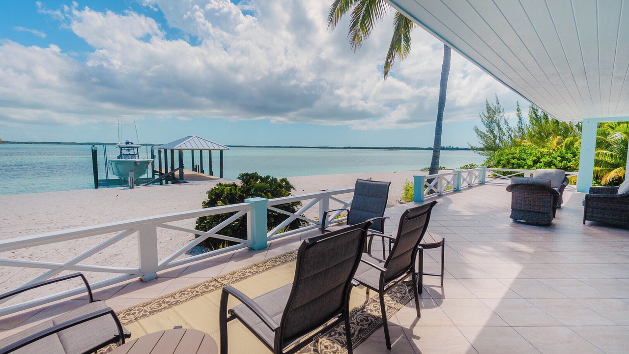Photo of Patio Balcony in Treasure Cay