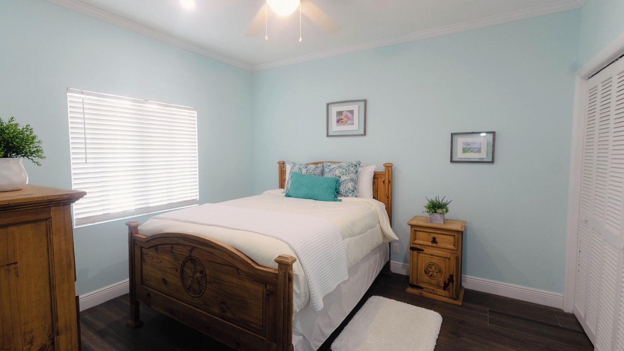Photo of Bedroom in Treasure Cay