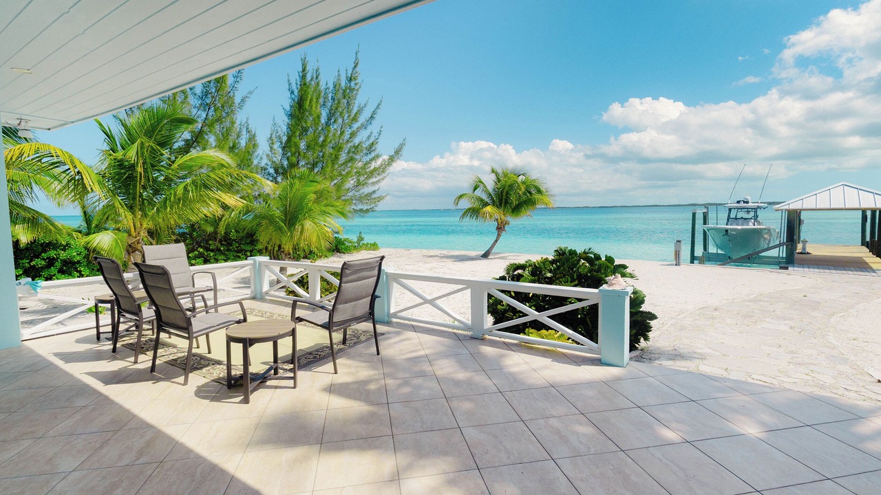 Photo of Patio Balcony in Treasure Cay