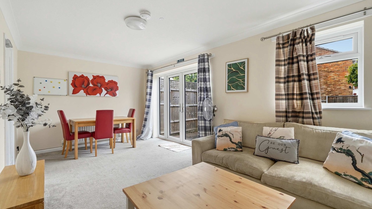 Photo of Livingroom in Aylesbury